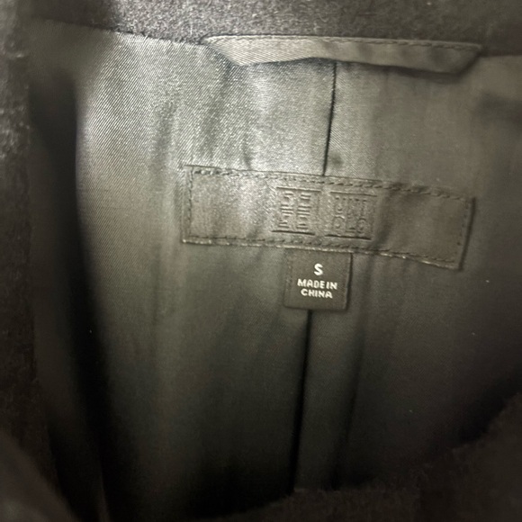 Uniqlo (in Black) Wool Cashmere Coat - Picture 6 of 7